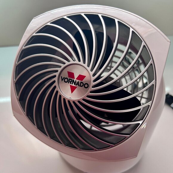 VORNADO 100898 Fan Flippi V10 Air Circulator Portable 3 Speeds **USED** - Picture 3 of 9